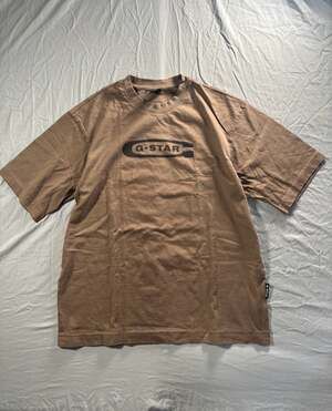 G-Star RAW Men's Old School Logo Boxy T-Shirt in Brown